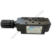 Kompass hydraulic D03 modular throttle valve on white background